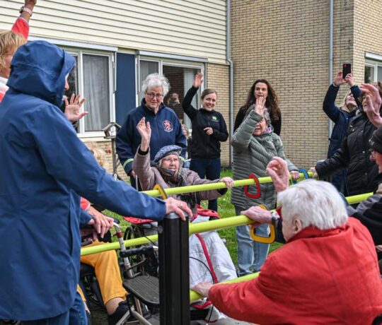 Zet ouderen in beweging